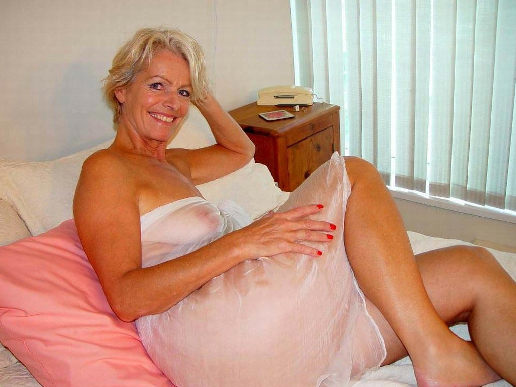 Mature erotic older womens photos